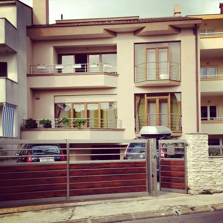 Apartment Aleksandra Pula